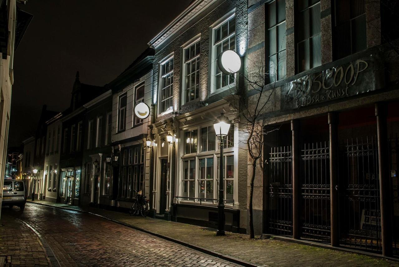 Hotel Den Berg Geertruidenberg Exteriér fotografie